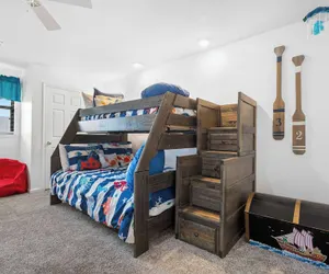 Photo 2 - Nantucket at the Pointe - Adventure & Relaxation!