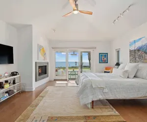 Photo 3 - Shoreline Park House