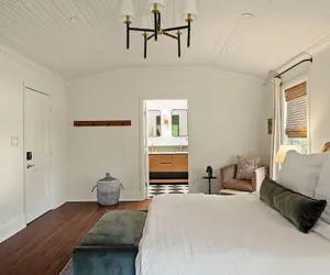 Photo 5 - Meyer Hotel
