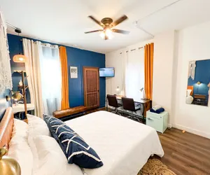Photo 2 - ITH Mission Beach Backpacker Hostel