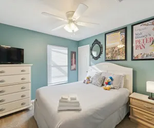 Photo 5 - Vacation Resort Home Right Outside Of Disney World Parks With Private Pool 4 Bedroom Home by RedAwning