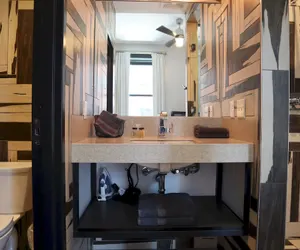 Photo 2 - Awesome En Suite Studio