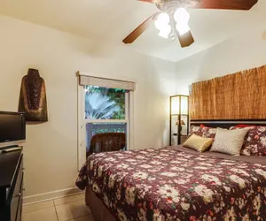 Photo 5 - Emma's Escape by Avantstay Key West Central w/ Shared Pool & Hot Tub Month Long Stays Only