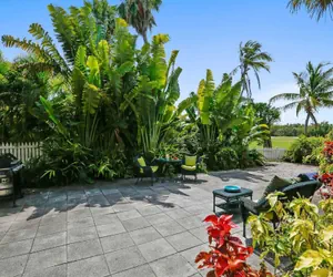 Photo 2 - Place to Relax by Avantstay Shared Pool 3 Miles to Smather's Beach Month-long Stays Only