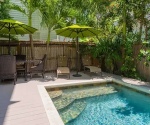 Photo 2 - Ecco Domani by Avantstay Gorgeous Home w/ Pool, Balcony in Great Location Month Long Stays Only