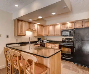 Photo 5 - Westwind 306l 1BD 1BA Condo