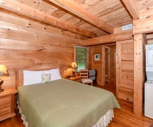Photo 3 - Creekside 2 Bedroom Cabin by RedAwning