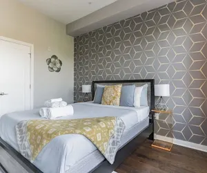 Photo 5 - 1247 E Columbia Ave