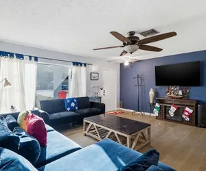 Photo 2 - The Lake Home - Beautiful Oasis In The Heart Of Florida! 2 Bedroom Home by RedAwning