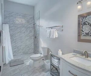 Photo 5 - Gorgeous, Family-friendly Home Near Downtown