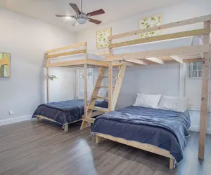 Photo 4 - Gorgeous, Family-friendly Home Near Downtown