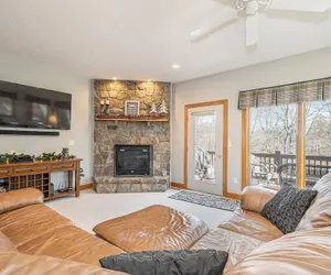 Photo 4 - Marsh Hill Villa by Taylor Made Deep Creek