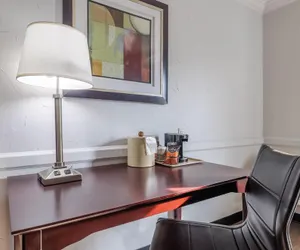 Photo 5 - Studio 6 Suites - Dallas, TX - Downtown