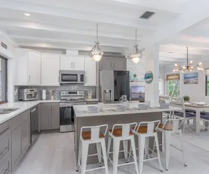 Photo 5 - Sunkissed Pool Home