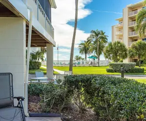 Photo 5 - Jamaica Royale Townhome #2 - Steps From Beach