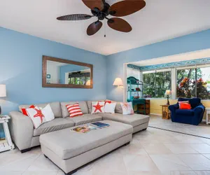 Photo 3 - Moonmist Circle-steps to Heated Pool