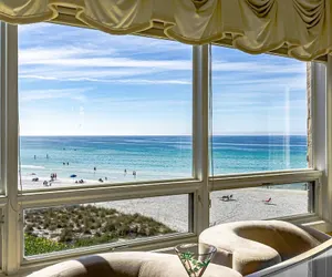 Photo 3 - Siesta Breakers Penthouse on the Beach