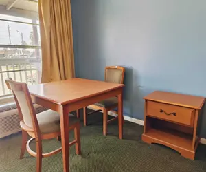 Photo 5 - Valley Motel By Townhouse Corpus Christi Near Airport I 37