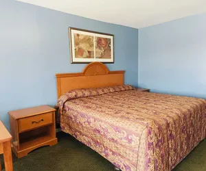 Photo 4 - Valley Motel By Townhouse Corpus Christi Near Airport I 37