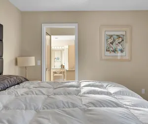 Photo 4 - 232 S Harbor Dr - Island Bay 3 Bedroom Home by RedAwning