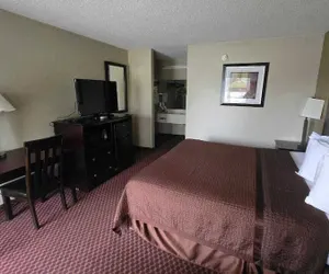 Photo 4 - Deerfield Inn By Capital O Blytheville AR I55