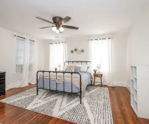 Photo 4 - Historic Ludlow Apt B