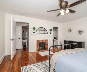 Photo 3 - Historic Ludlow Apt B