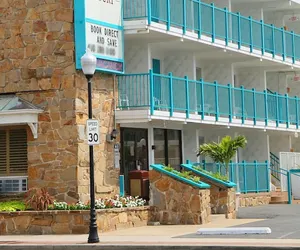 Photo 3 - Dunes Suites Oceanfront