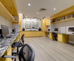 Photo 3 - Gorgeous 2 Condo Ballston place w-GYM