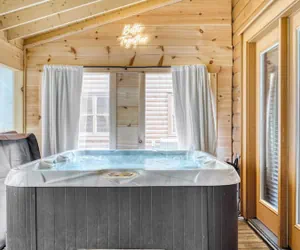 Photo 2 - Brookshore by Avantstay Relaxing Backyard Creek, 10mins From Pigeon Forge