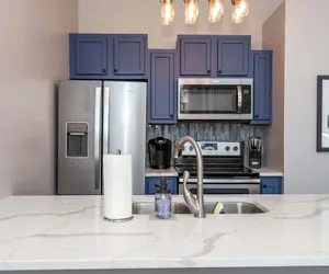 Photo 2 - Heart of Mainstrasse Apt 1