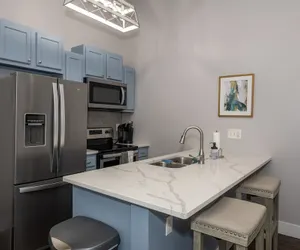 Photo 5 - Heart of Mainstrasse Apt 2
