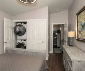 Photo 5 - Heart of Mainstrasse Apt 2