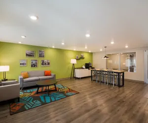 Photo 3 - Woodspring Suites Austin Central
