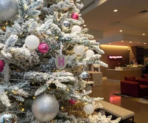 Photo 5 - Holman Riverfront Park Hotel Salem, Tapestry by Hilton