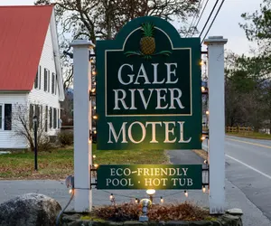 Photo 2 - Gale River Motel