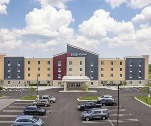 Photo 2 - Candlewood Suites Detroit - Auburn Hills by IHG