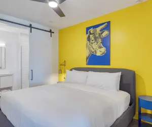 Photo 4 - The Carter by AvantStay – Spacious Stay Near Downtown