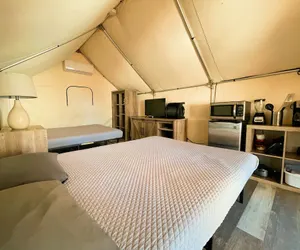 Photo 3 - Son's Rio Cibolo Glamping Cabin A