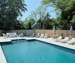 Photo 2 - The Seagrove Suites & Guest Rooms