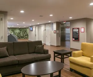 Photo 5 - Days Inn by Wyndham Brooklyn Borough Park