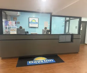 Photo 5 - Days Inn by Wyndham Brooklyn Borough Park