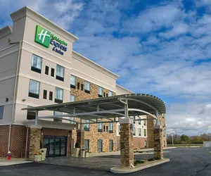 Photo 2 - Holiday Inn Express & Suites Sidney, an IHG Hotel