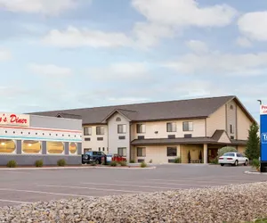 Photo 2 - Travelodge by Wyndham Santa Teresa