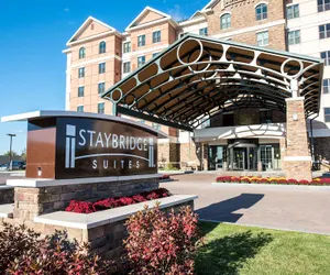 Photo 2 - Staybridge Suites Albany Wolf Rd-Colonie Center, an IHG Hotel