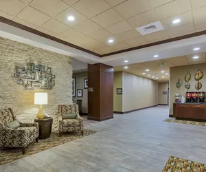 Photo 3 - Hampton Inn & Suites Bend