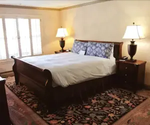 Photo 5 - Cow Hollow Inn & Suites