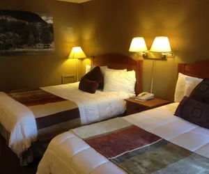 Photo 4 - Silver Moon Inn