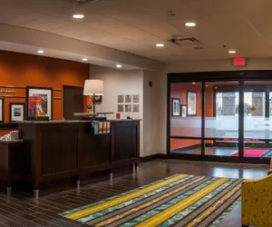 Photo 5 - Hampton Inn & Suites Mishawaka/South Bend at Heritage Square