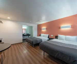 Photo 5 - Coastal Valley Inn